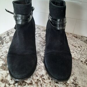 Alice + Olivia Pippa Black Suede Hidden‎ Wedge Boots, size 37.5
